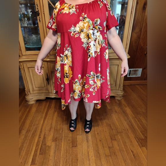 No brand, Red floral dress, handkerchief hem - Picture 1 of 2